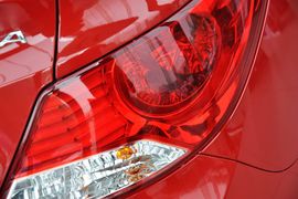 2010款现代瑞纳1.4GT自动时尚型