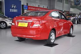 2010款现代瑞纳1.4GT自动时尚型