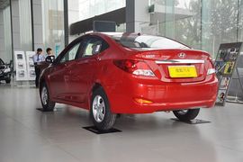 2010款现代瑞纳1.4GT自动时尚型