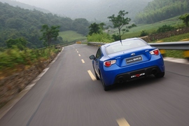2013款斯巴鲁BRZ试驾