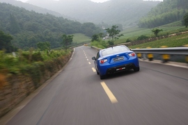 2013款斯巴鲁BRZ试驾