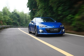 2013款斯巴鲁BRZ试驾