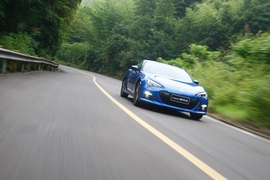 2013款斯巴鲁BRZ试驾