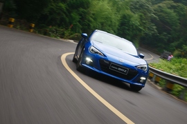 2013款斯巴鲁BRZ试驾