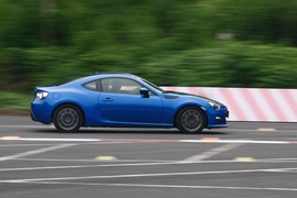 2013款斯巴鲁BRZ试驾