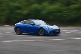 2013款斯巴鲁BRZ试驾