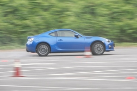 2013款斯巴鲁BRZ试驾