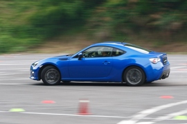 2013款斯巴鲁BRZ试驾