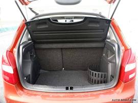 2008款斯柯达晶锐1.6L试驾