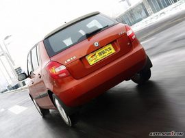 2008款斯柯达晶锐1.6L试驾