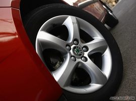 2008款斯柯达晶锐1.6L试驾