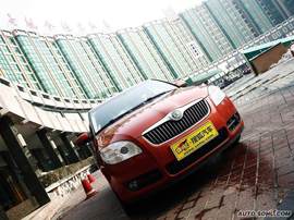 2008款斯柯达晶锐1.6L试驾