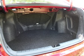 2013款广汽本田凌派1.8L自动旗舰版西双版纳试驾实拍