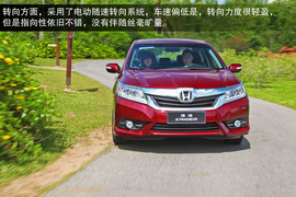 2013款广汽本田凌派1.8L自动旗舰版西双版纳试驾实拍