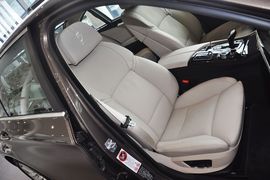 2013款宝马535Li卓乐版