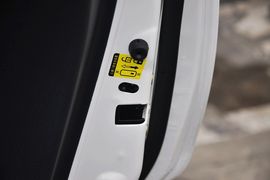 2013款铃木奥拓1.0L手动舒适型