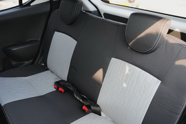 2013款铃木奥拓1.0L手动舒适型