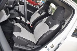 2013款铃木奥拓1.0L手动舒适型