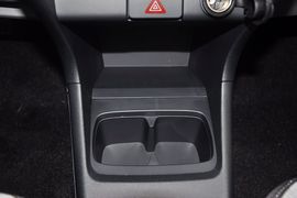 2013款铃木奥拓1.0L手动舒适型