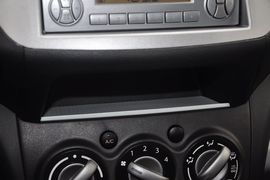 2013款铃木奥拓1.0L手动舒适型