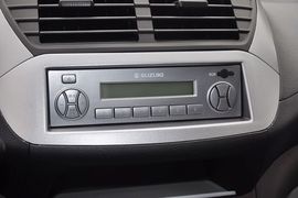 2013款铃木奥拓1.0L手动舒适型