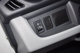 2013款铃木奥拓1.0L手动舒适型