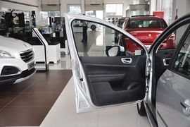 2013款标致307两厢1.6L自动舒适版