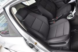 2013款标致307两厢1.6L自动舒适版