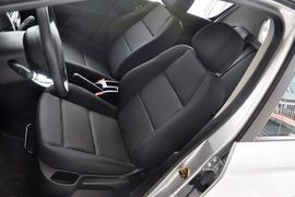 2013款标致307两厢1.6L自动舒适版