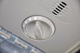 2013款标致307两厢1.6L自动舒适版