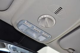 2013款标致307两厢1.6L自动舒适版