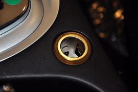 2013款标致307两厢1.6L自动舒适版