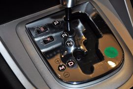 2013款标致307两厢1.6L自动舒适版