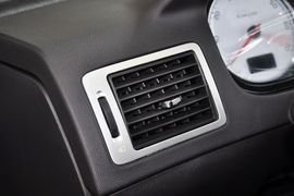 2013款标致307两厢1.6L自动舒适版