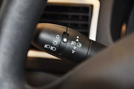 2013款标致307两厢1.6L自动舒适版