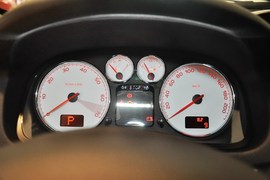 2013款标致307两厢1.6L自动舒适版