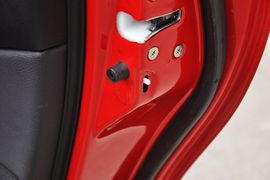 2013款马自达MAZDA6