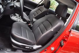 2013款马自达MAZDA6