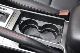 2013款马自达MAZDA6