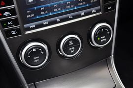 2013款马自达MAZDA6
