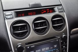 2013款马自达MAZDA6