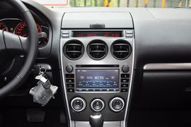 2013款马自达MAZDA6