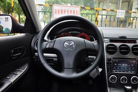 2013款马自达MAZDA6