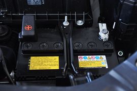 2012款丰田汉兰达2.7L两驱7座豪华版