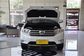 2012款丰田汉兰达2.7L两驱7座豪华版