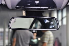 2013款宝马528i