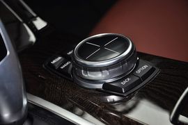 2013款宝马528i