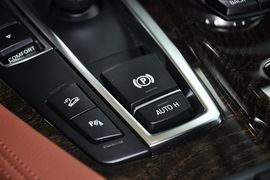 2013款宝马528i