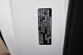 2013款Jeep指南者2.0L两驱运动版