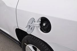 2013款Jeep指南者2.0L两驱运动版